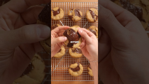 Thumbnail for I found the best cookie #cooking #recipe #foodasmr #food | Louis Gantus