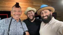Thumbnail for Netflix Founder Marc Randolph Puts On Tefillin for the First Time | Jewish Sparks