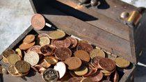 Thumbnail for Expert Financial Tips to Achieve Financial Freedom 