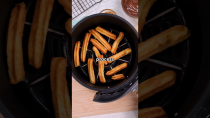 Thumbnail for Can these AIR FRYER CHURROS beat out the originals? | Little Remy Food 🐭🍝