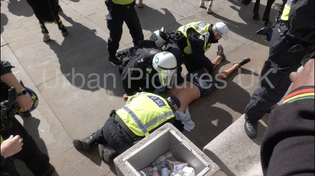 Thumbnail for London Violence: Injuries as protesters clash with police in day of rage | Urban Pictures UK