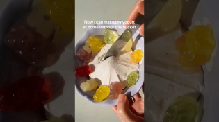 Thumbnail for Make dry yogurt using gummy bears 🐻🍬 | Ms Shi and Mr He