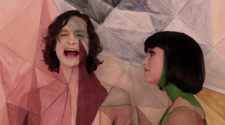 Thumbnail for Gotye - Somebody That I Used To Know (feat. Kimbra) [Official Music Video] | gotyemusic