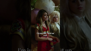 Thumbnail for Claire hating Haley’s costume is a Halloween tradition #ModernFamily #HaleyDunphy #Shorts | Peacock