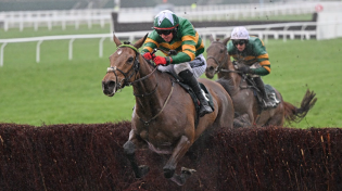 Thumbnail for LIMERICK LACE leads home McManus 1-2 in Mares' Chase | Racing TV