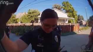 Thumbnail for Cops knocking at the door without a warrant get told to fuck off..