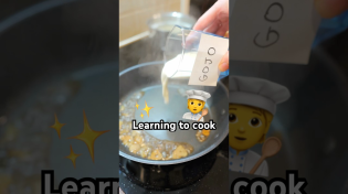 Thumbnail for Learning to cook Garlic Pasta 🍝#junpeizaki #food #cooking | Junpei Zaki