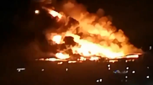 Thumbnail for South Africa -150 foot tall flames at large paper warehouses [2021/July]