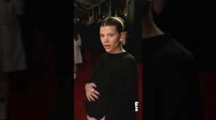 Thumbnail for Is it #SofiaRichie at the #GRAMMYs we’re looking for? Yes, yes it is. 😍 #shorts | E! News