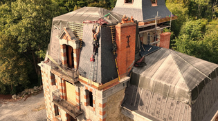 Thumbnail for A corner complete, I start the permanent electric. | Escape to rural France