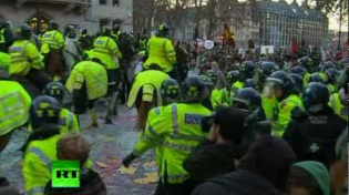 Thumbnail for Graffiti Riot: Paint bombs fly at cops as students rage in London | RT