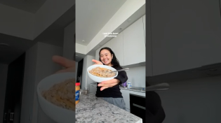 Thumbnail for my go-to breakfast: sticky date protein oats :) #breakfast #protein #healthy | Linda Sun