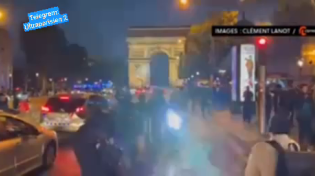Thumbnail for Frenche police used flashlights preventing to film Champs-Élysées