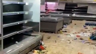 Thumbnail for South Africa - supermarkets after black devastation [2021/July]