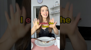 Thumbnail for Useful phrases at the restaurant 🍗 | English by Giovana