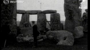 Thumbnail for Stonehenge refurbishment 1914