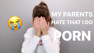 Thumbnail for RILEY REID: MY PARENTS HATE THAT I DO PORN | Riley Reid