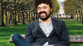 Thumbnail for Hikaru plays Hustlers in Disguise in Washington Square Park | GMHikaru